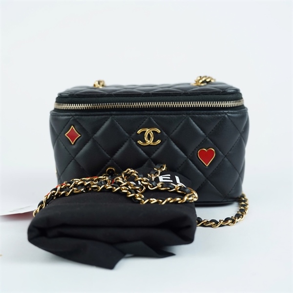 Túi Chanel Vanity đen in hình bài (E0X3XUU0) sz16 (BMC) KG+