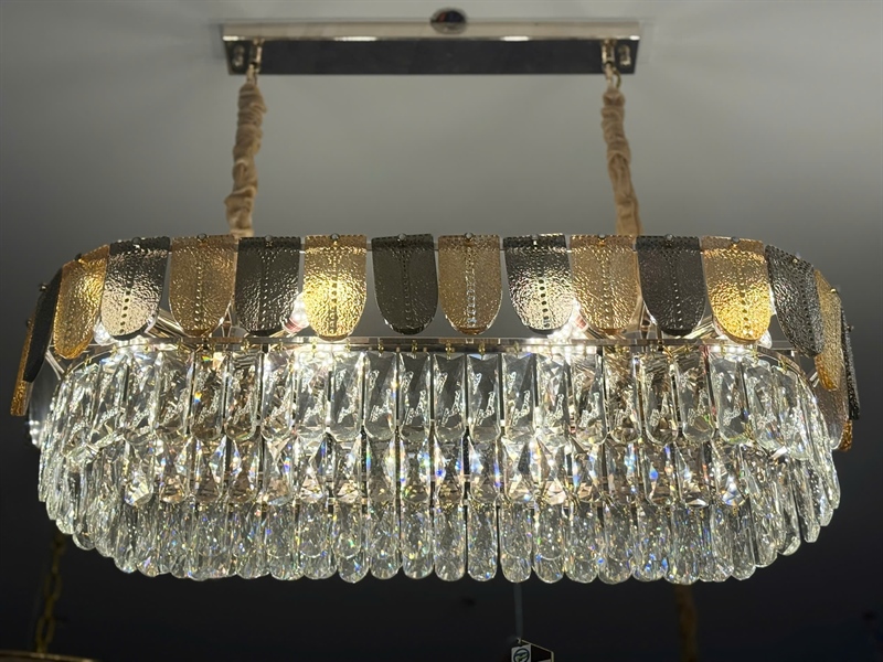 Đèn pha lê bàn ăn