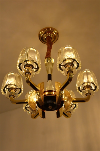 Đèn cổ điển thủy tinh
