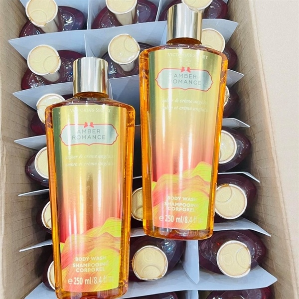 GEL TẮM BBW AMBER 250ML
