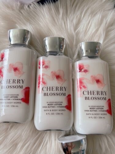 Dưỡng thể Bath & Body Works Cherry Blossom 236ml