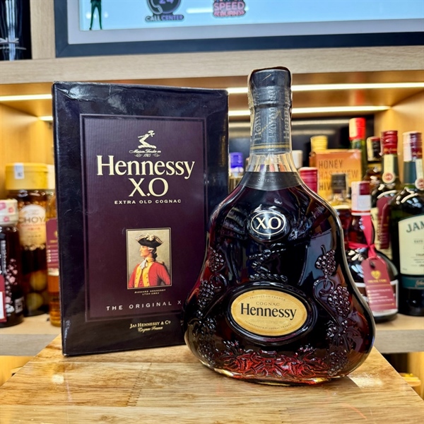 Hennessy XO 700ml 40% ( Mẫu cũ )
