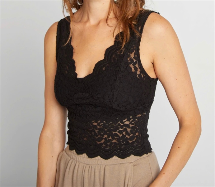 Áo crop top ren Kiabi