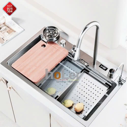Combo Chậu Và Vòi Rửa Chén Đơn Thác Nước INOX Mờ Hiển Thị Nhiệt Độ LC9046