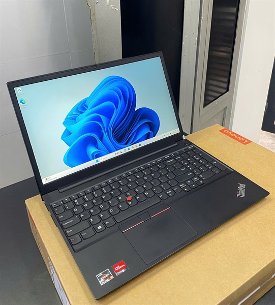 ThinkPad E15 Gen 3 AMD Ryzen 5-5500U (12CPUs)/16Gb Ram 3200Mhz/512Gb Nvme/15.6” FullHD