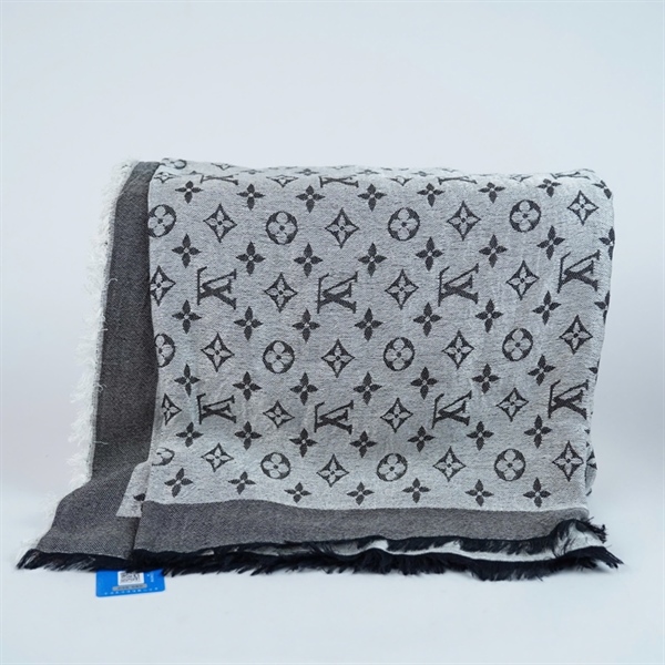Khăn LV hoa xám kèm tag xanh (A-T) KG+