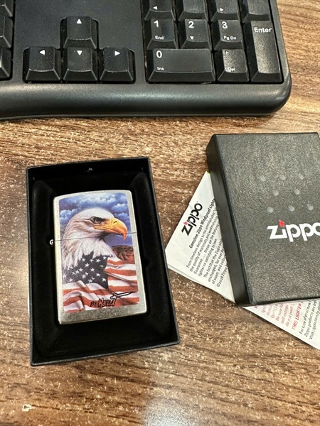 HỘP QUẸT ZIPPO MỸ USA