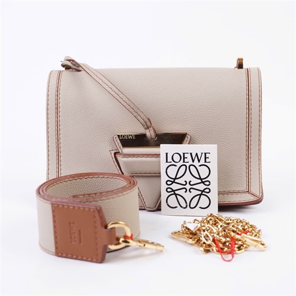 Túi Loewe đeo chéo nude 2strap sz24 KG+