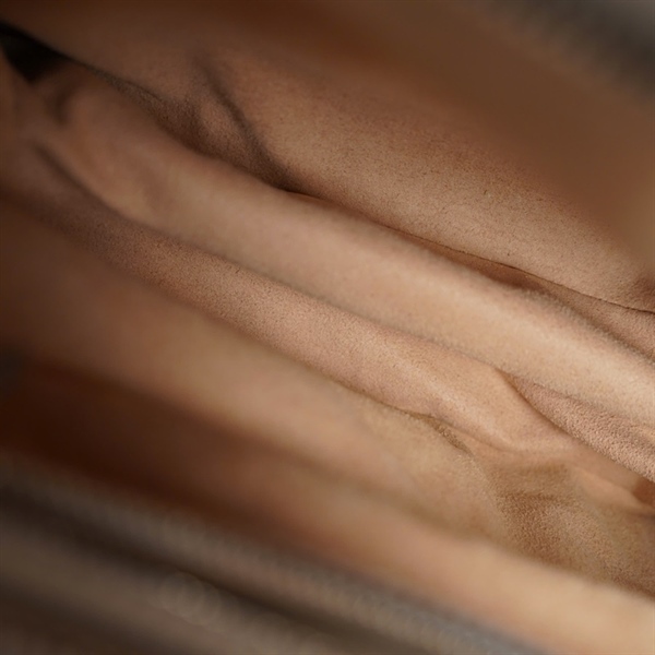 Túi GG Handle trắng (E040225075) sz28 KG+