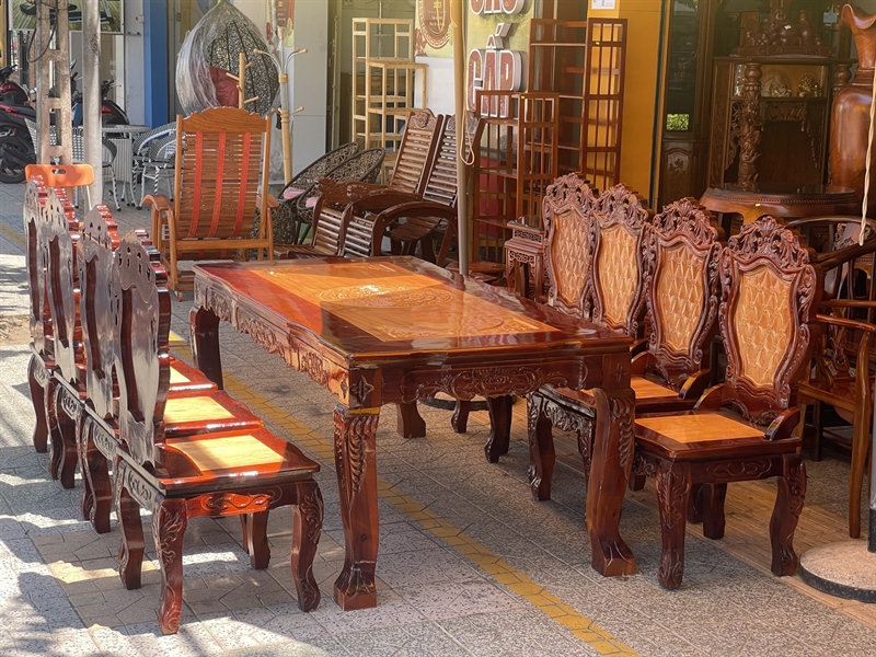 BÀN ĂN GỖ TRÀM LOUIS 8 GHẾ