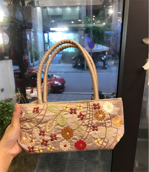 Túi thêu tay 2 quai S (Chị Vân)