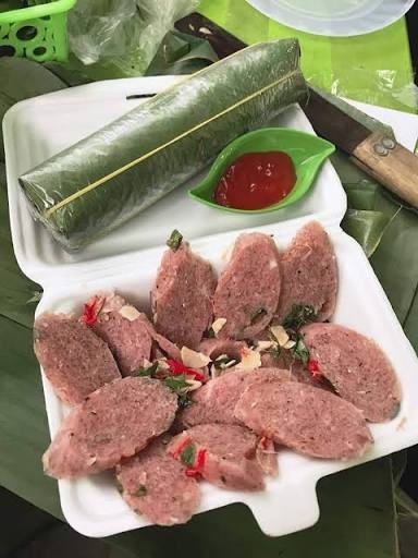 Nem chua lớn