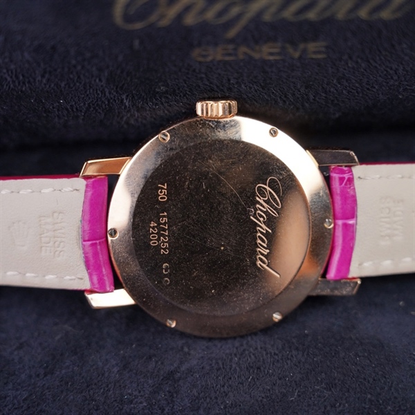 Đồng hồ Chopard dây hồng đậm kim zin (1577252) sz35 (HC) KG+