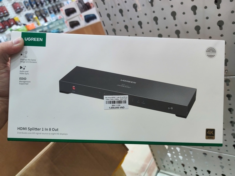 Bộ chia HDMI 1 vào 8 ra hỗ trợ video 12bit, 1080p, 1920*1201 Ugreen 40203