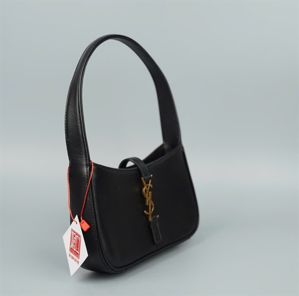 Túi YSL kẹp nách đen (BLP710318-0722) sz18 KG+