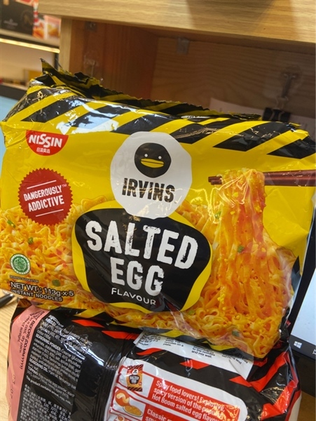 Mỳ Trứng Muối Irvin Salted Rggs 113g x 5 Packs Singapore