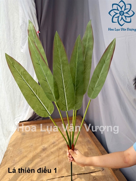 Lá thiên điểu 1 - Lá cành dài - Hoa Lụa Vân Vượng