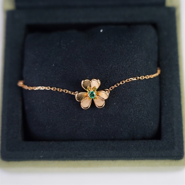 Vòng tay Van Cleef vàng đính đá xanh (JD434882) (LN) KG+