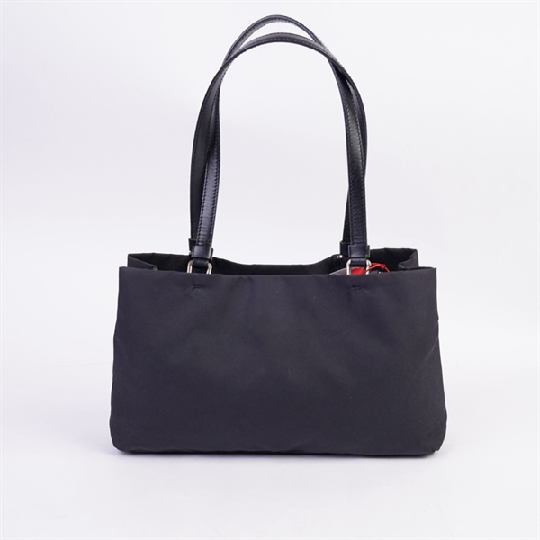 Túi Prada kẹp nách đen sz26 KG+