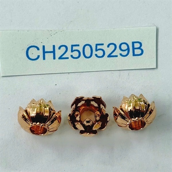 Charm vàng bông sen CH250529 +