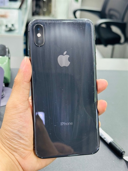 Iphone XsMax 64gb 98% ép kính LL Đen