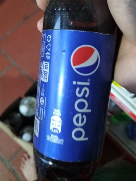 Nước uống có ga Pepsi chai 330ml