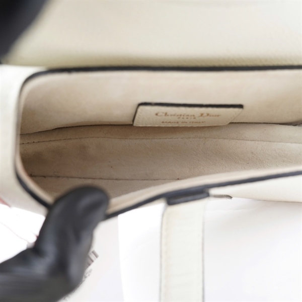 Túi Dior Saddle trắng (05-RU-0179) sz13 (miệng túi 17cm) (BMC) KG+