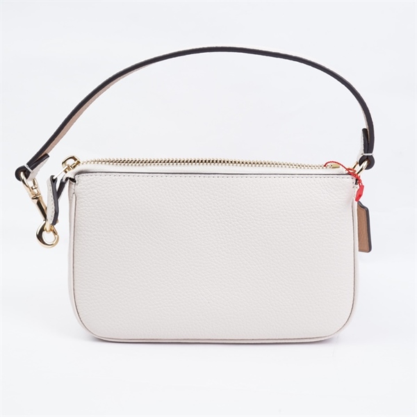 Túi Coach kẹp nách trắng sz19 KG+