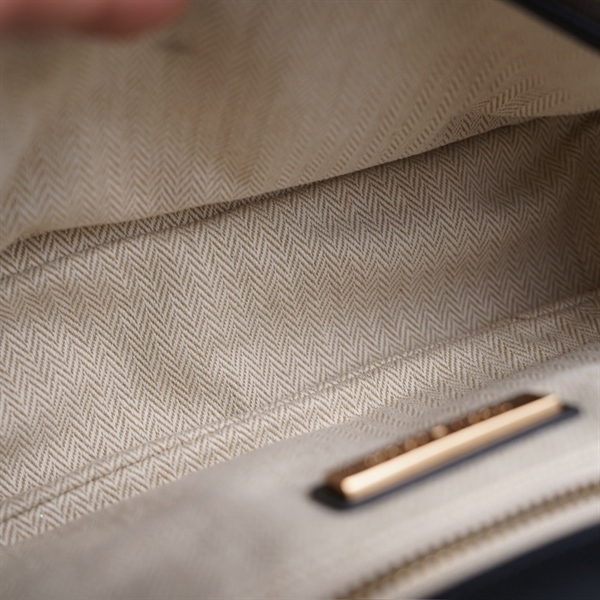 Túi Tory Burch đeo chéo đen sz23 KG+