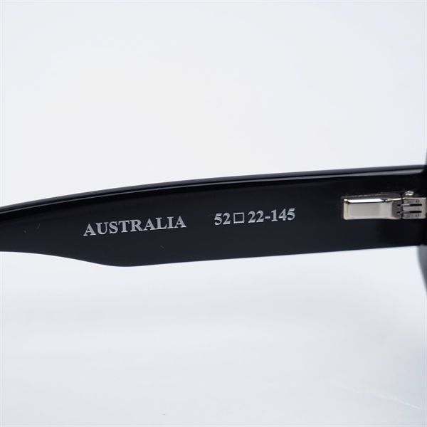 Kính Saint De Paris đen SDP7979AU (52-22-145) KG+