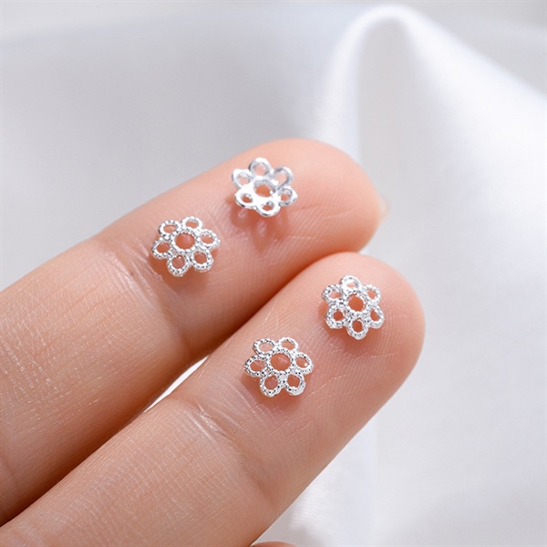 Ốp hoa 6 cánh hở 6 ly CB1770