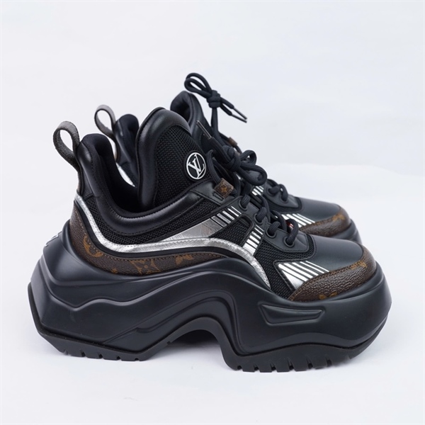 Giày LV hoa nâu sz35.5 (BQ) KG+