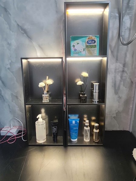 Hộc inox âm tường 304 3 ngăn xám có led
