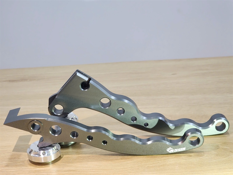 Tay Thắng nhôm CNC nguyên khối Màu Xám