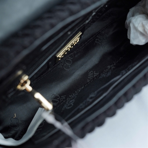 Túi Versace đen nhung sz21 +