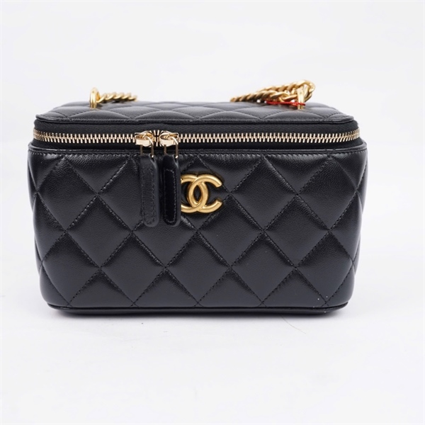 Túi Chanel Vanity đen logo vàng (ALAP7PH4) sz16 (MV) KG+