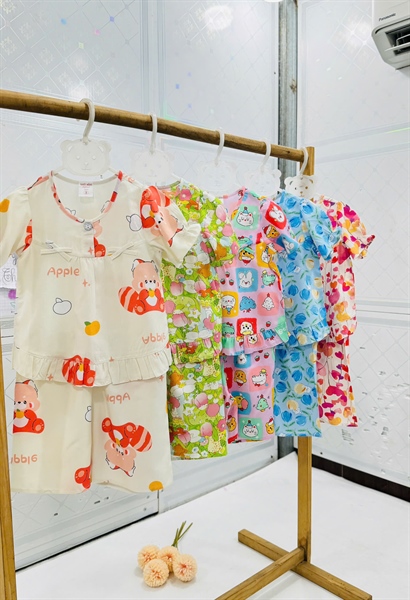 Combo 5 bộ tole lanh- Tay ngắn quần lửng- kèm bèo lai áo cho bé gái TH