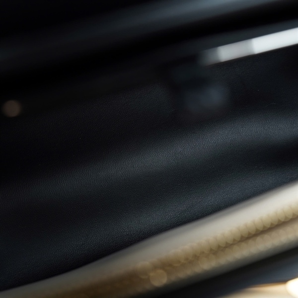 Túi LV Twist đen 2 strap kèm gương sz23 (TL) KG+