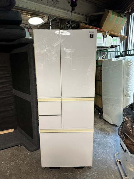 Tủ lạnh 6 cánh sharp