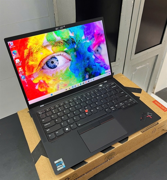 Lenovo ThinkPad X1 Carbon Gen 9 i7-1185G7/32Gb Ram/512Gb Nvme/14” FullHD+ 400nit