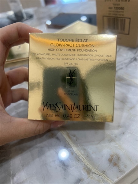 Cushion YSL B10