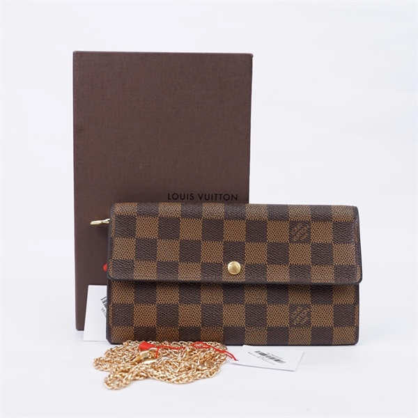 Ví LV ô vuông nâu nút vàng (LT) KG+