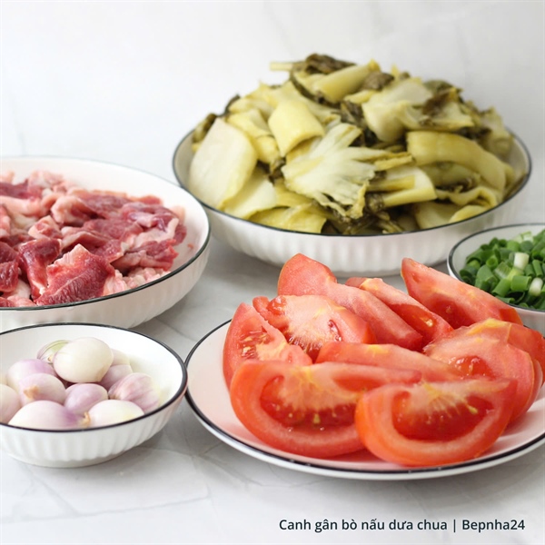 Canh gân bò nấu dưa (2 người)