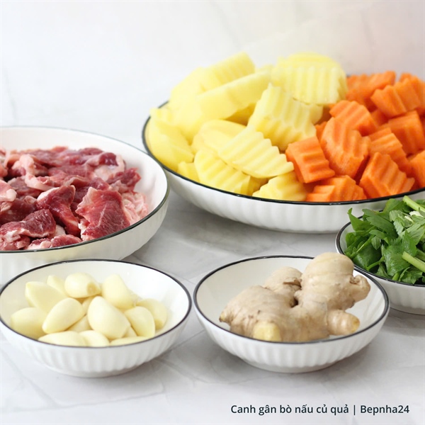 Canh gân bò nấu củ quả (2 người)
