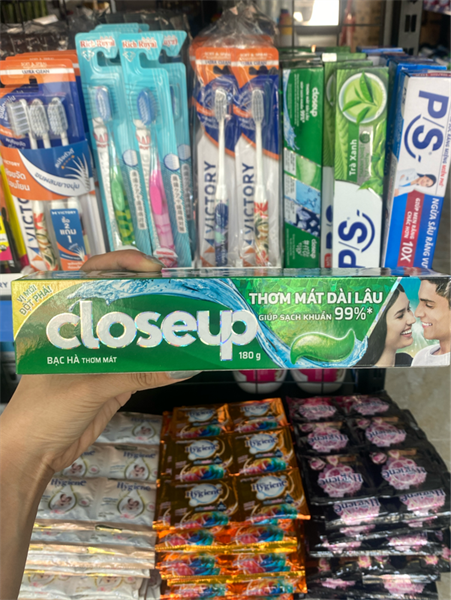 KĐR Closeup bạc hà 180g
