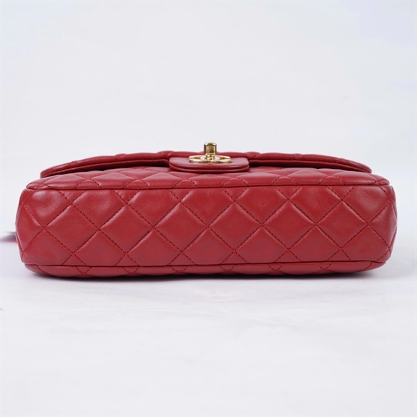 Túi Chanel Classic đỏ kèm lót form xích đính charm (14279437) sz24 (BQ) KG+