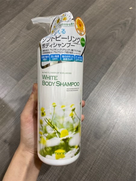 Sữa tắm mais Nhật hoa cúc