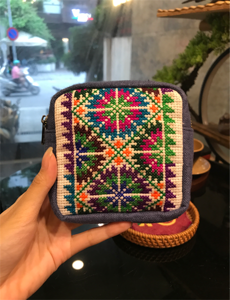 Ví vuông thổ cẩm (Touch KG)