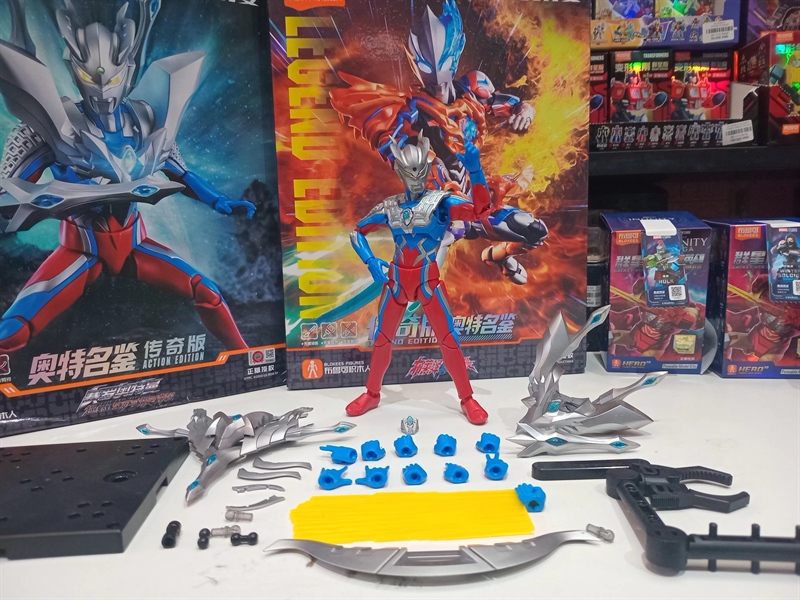 Mua bán (2ND,CÓ TÌNH TRẠNG)BLOKEES ACTION EDITION ULTRAMAN ZERO