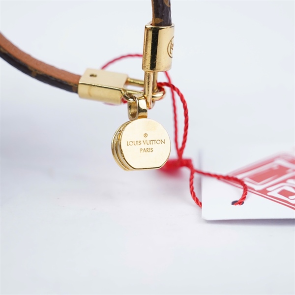 Vòng tay LV hoa nâu khóa vàng Boite (A-T) KG+